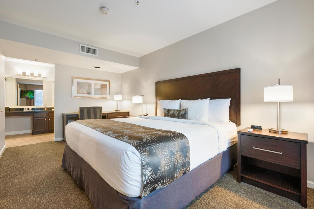 Chase Suites Brea-Fullerton - North Orange County Zewnętrze zdjęcie