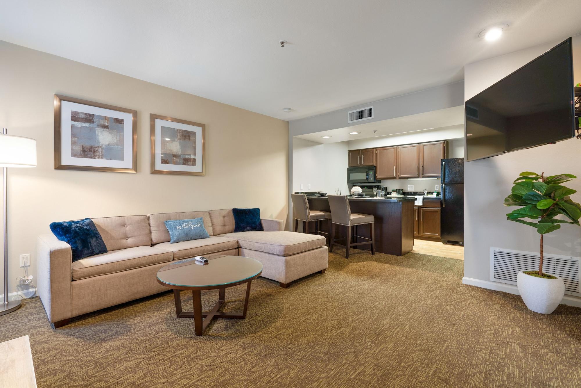 Chase Suites Brea-Fullerton - North Orange County Zewnętrze zdjęcie